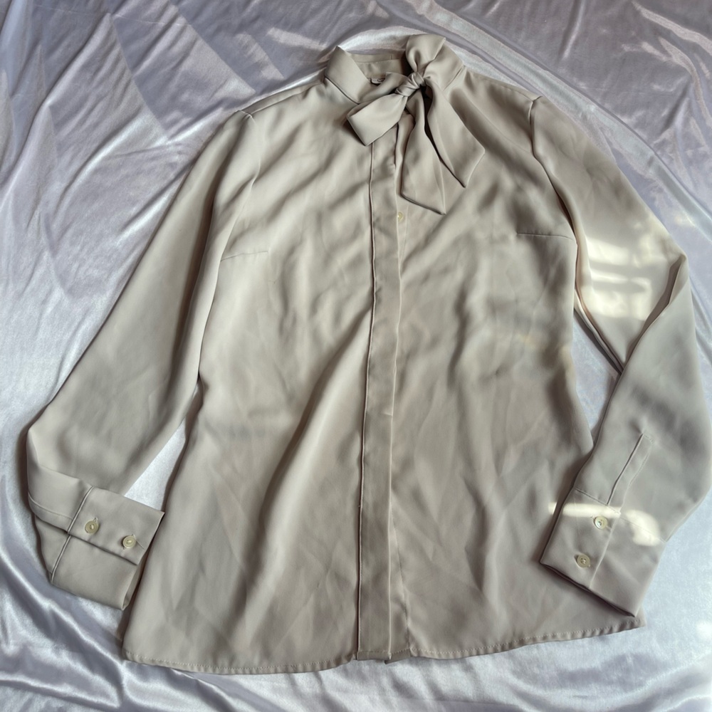 Calvin Klein Button Down Blouse Long sleeved